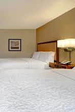 Hotel Hampton Inn NY-JFK Airport photo 3