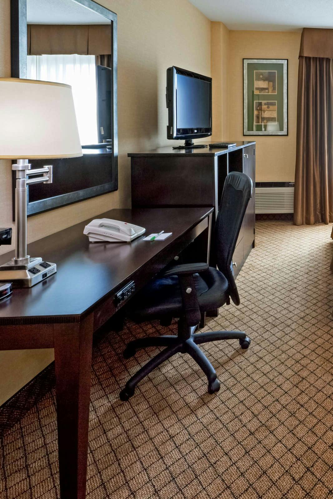 Hotel Holiday Inn Hasbrouck Heights Meadowlands photo 3