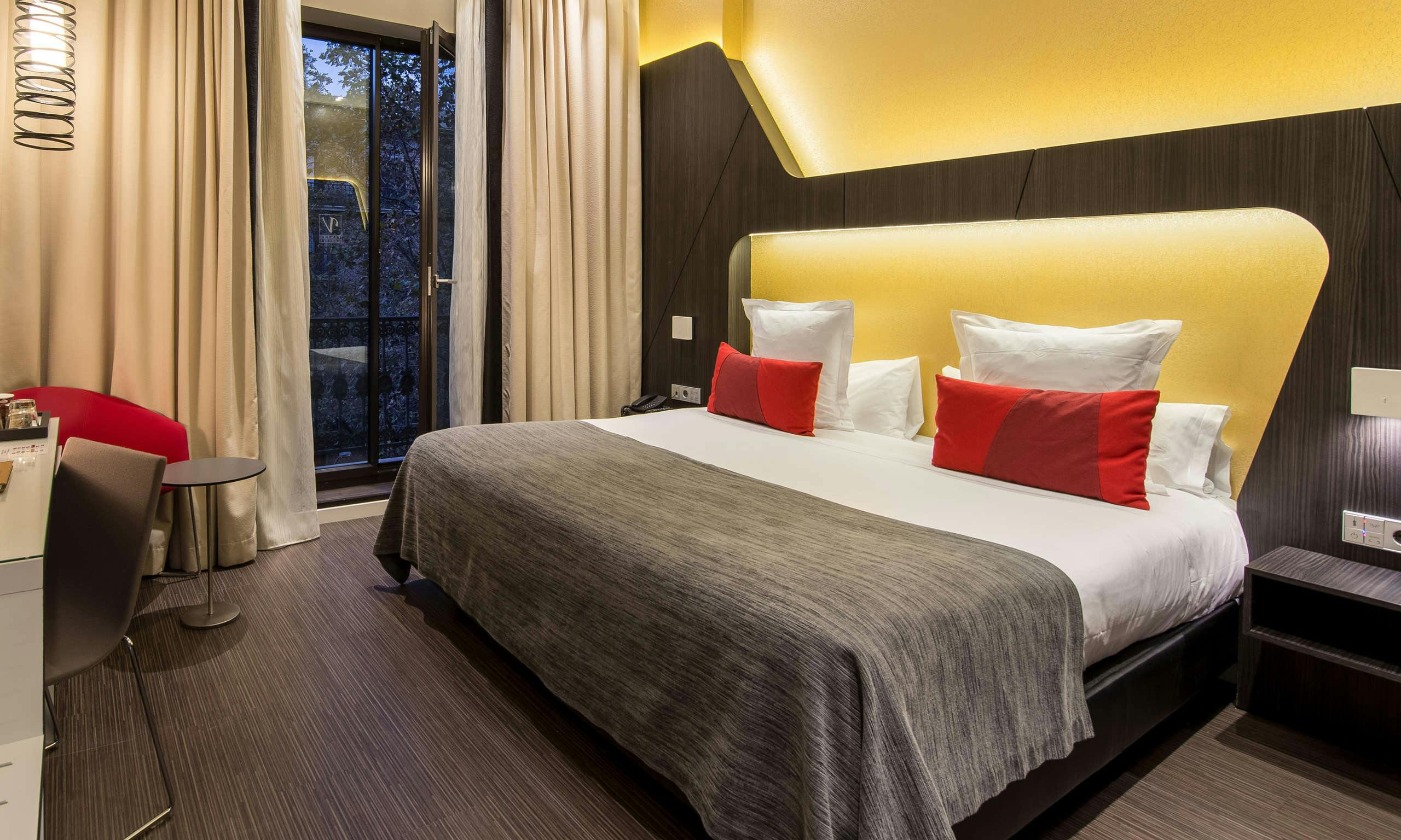 Hotel Vincci Gala photo 1