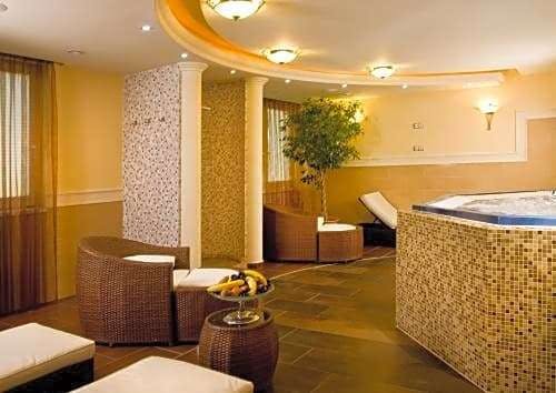 Hotel Hotel Kalvaria Superior photo 4