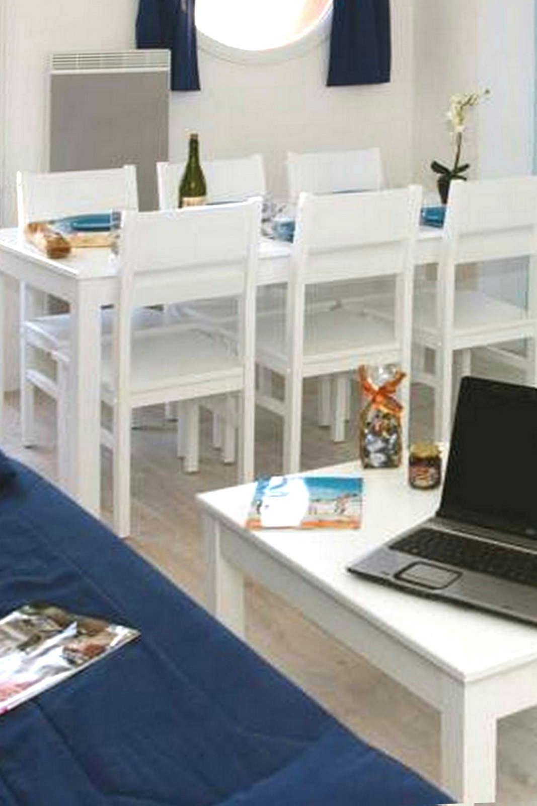 Hotel Adonis Grandcamp photo 3