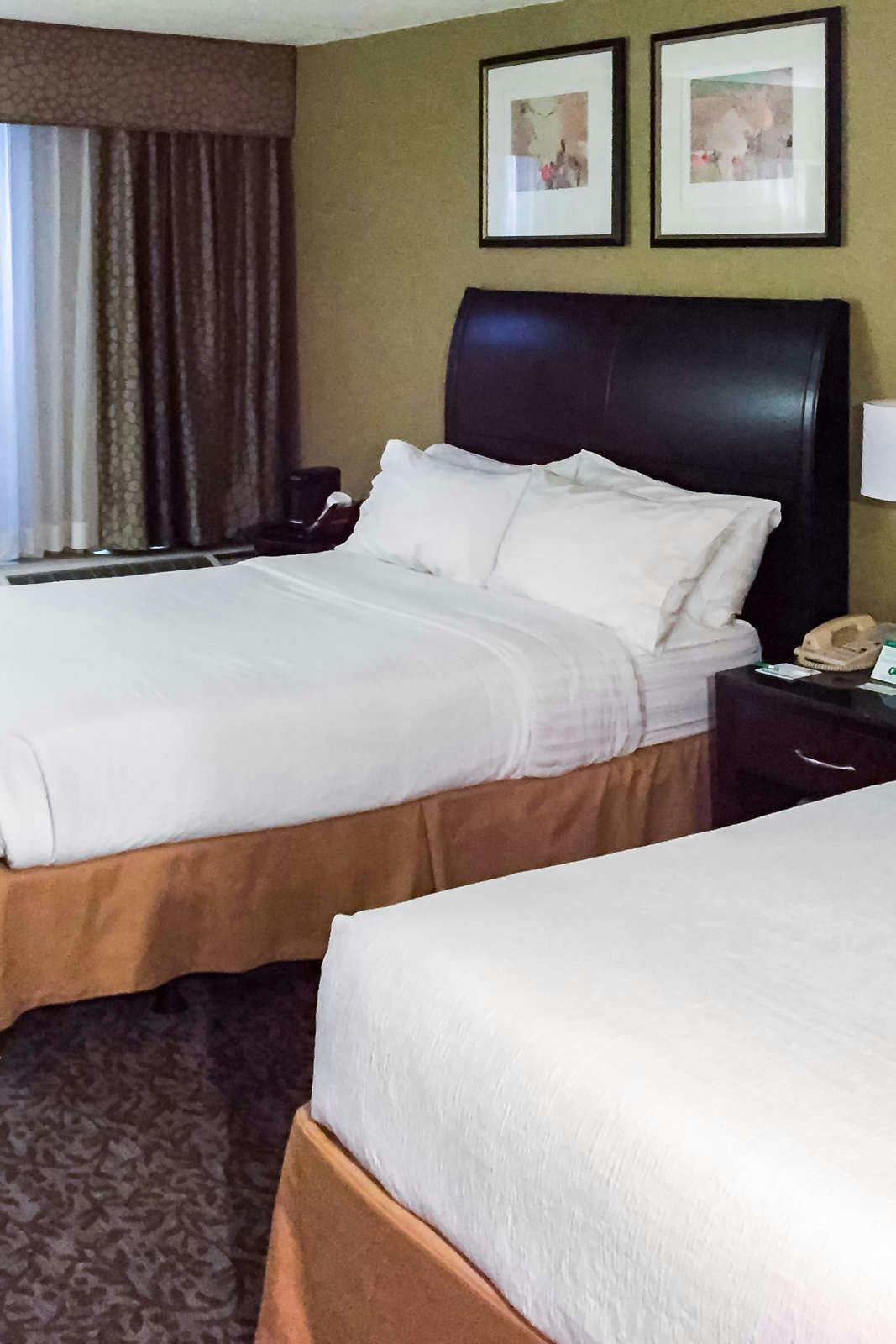 Hotel Holiday Inn Westbury photo 4