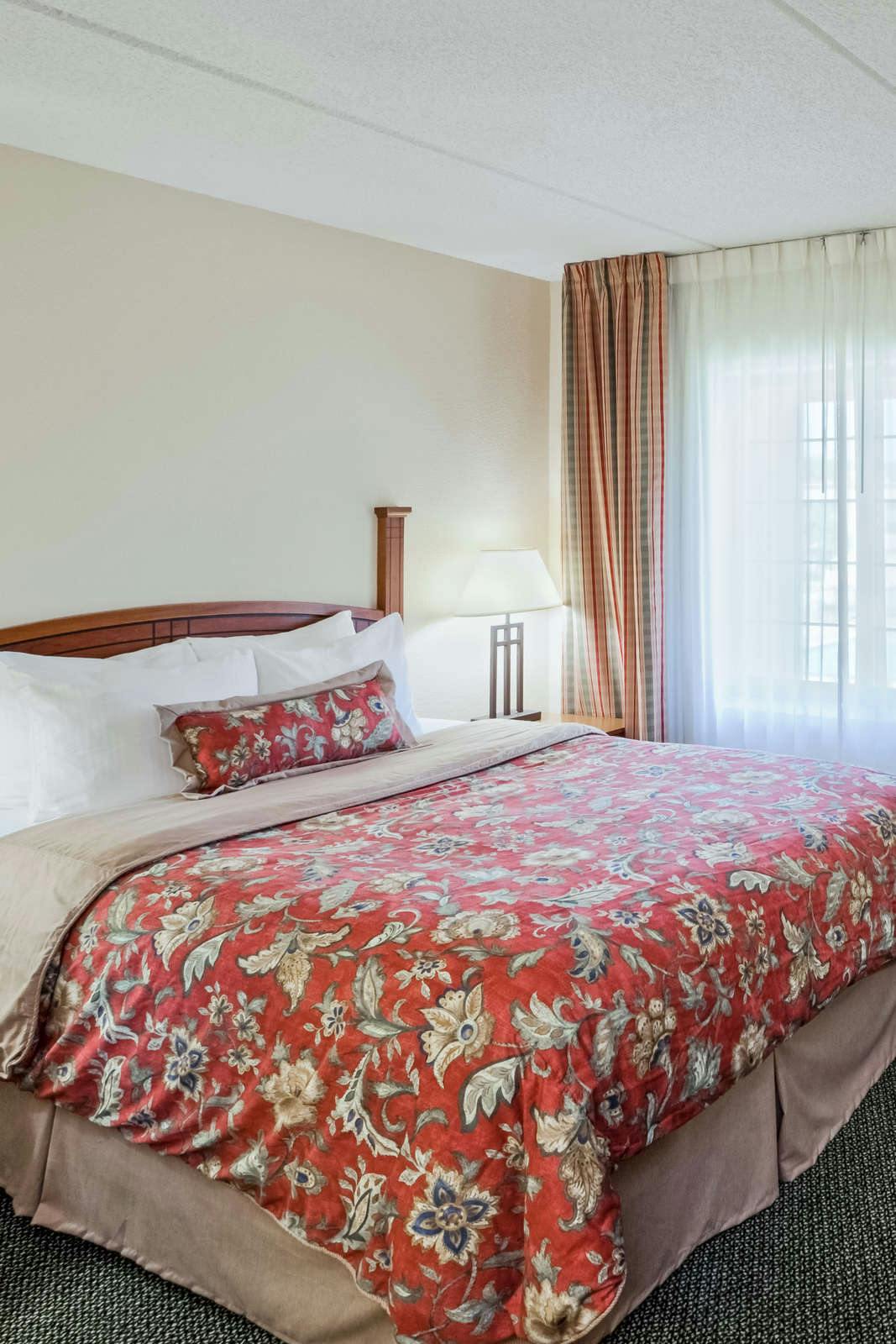 Hotel Staybridge Suites Wilmington Newark photo 1