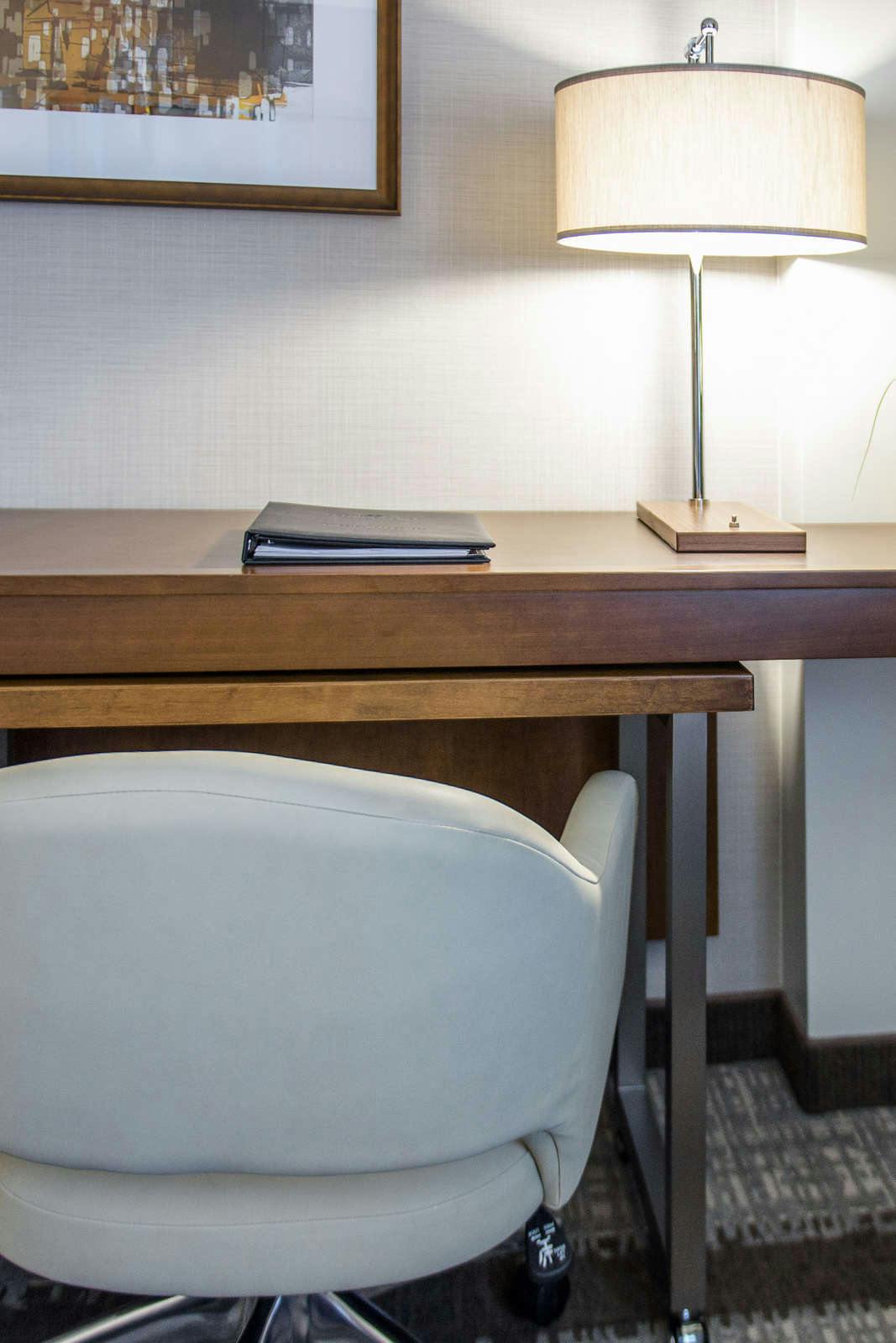 Hotel Crowne Plaza Dulles Airport photo 5