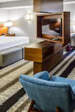 Hotel Crowne Plaza Dulles Airport photo 4
