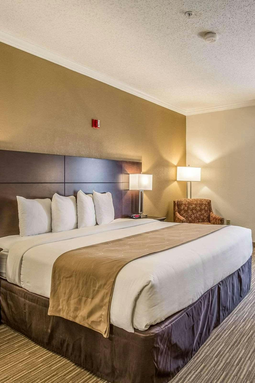 Hotel Quality Inn & Suites Seabrook - NASA - Kemah photo 1