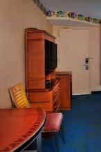 Hotel Disney's All Star Sports Resort photo 1