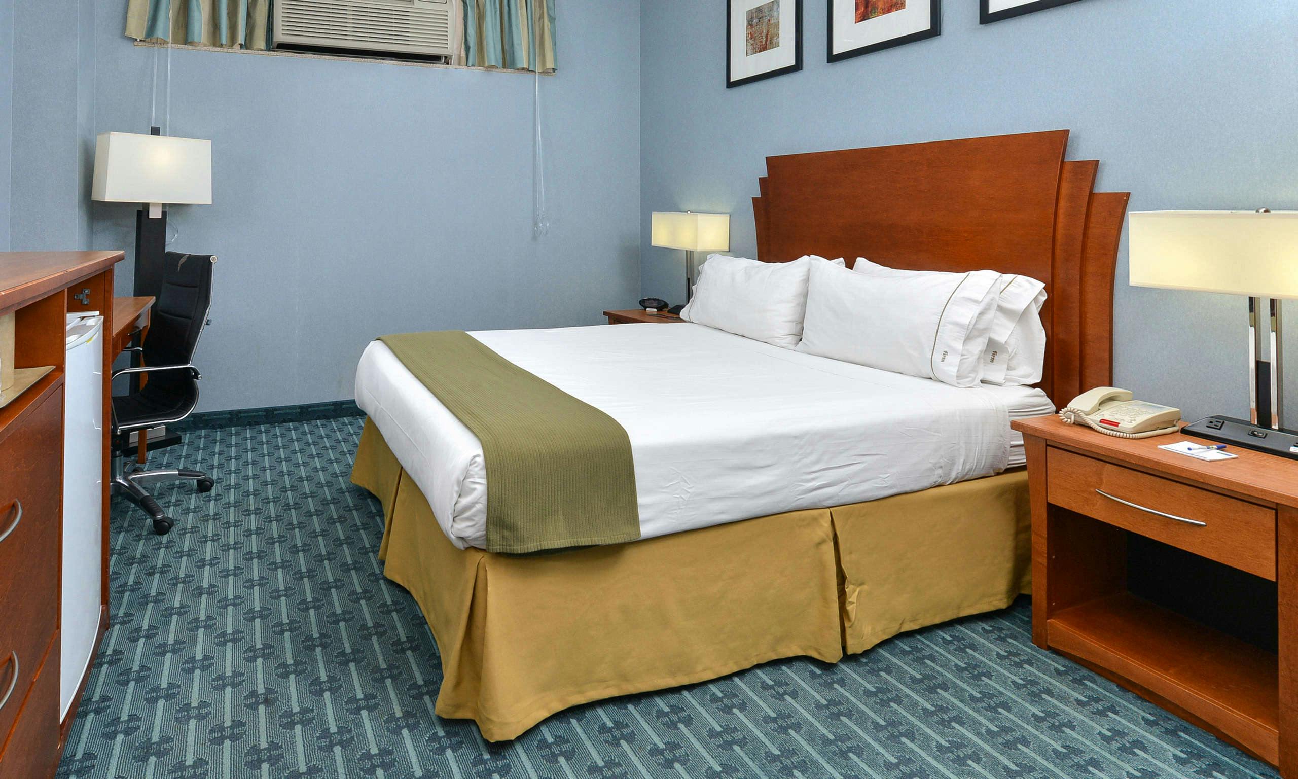 Last Minute Hotel Deals In New York City Lga Hoteltonight