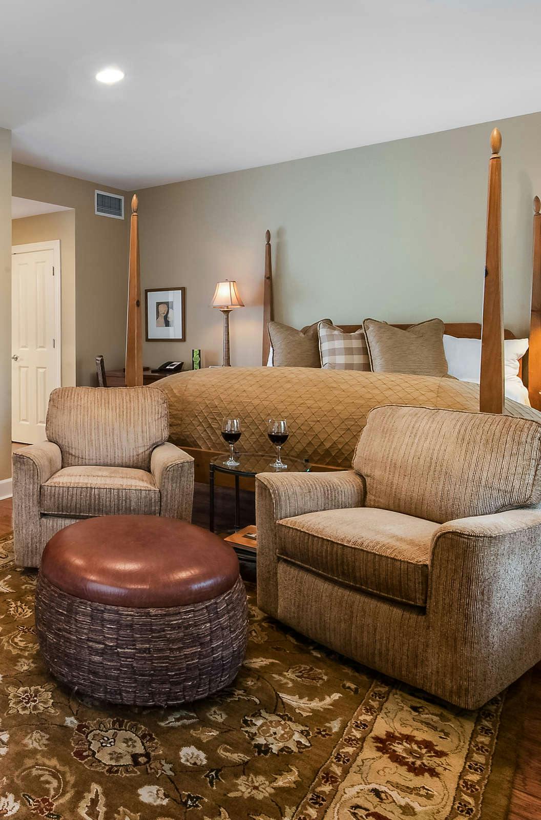 Hotel MacArthur Place - Deluxe King Suite photo 3