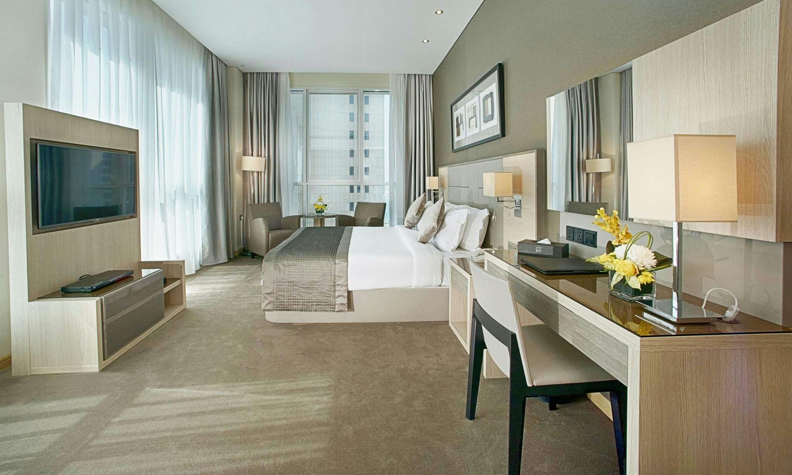 Hotel TRYP by Wyndham Abu Dhabi City Centre photo 1