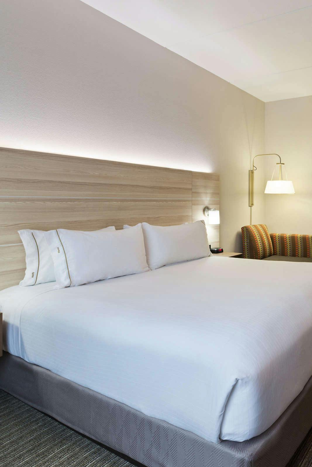 Hotel Holiday Inn Express Hotel & Suites Tavares photo 3