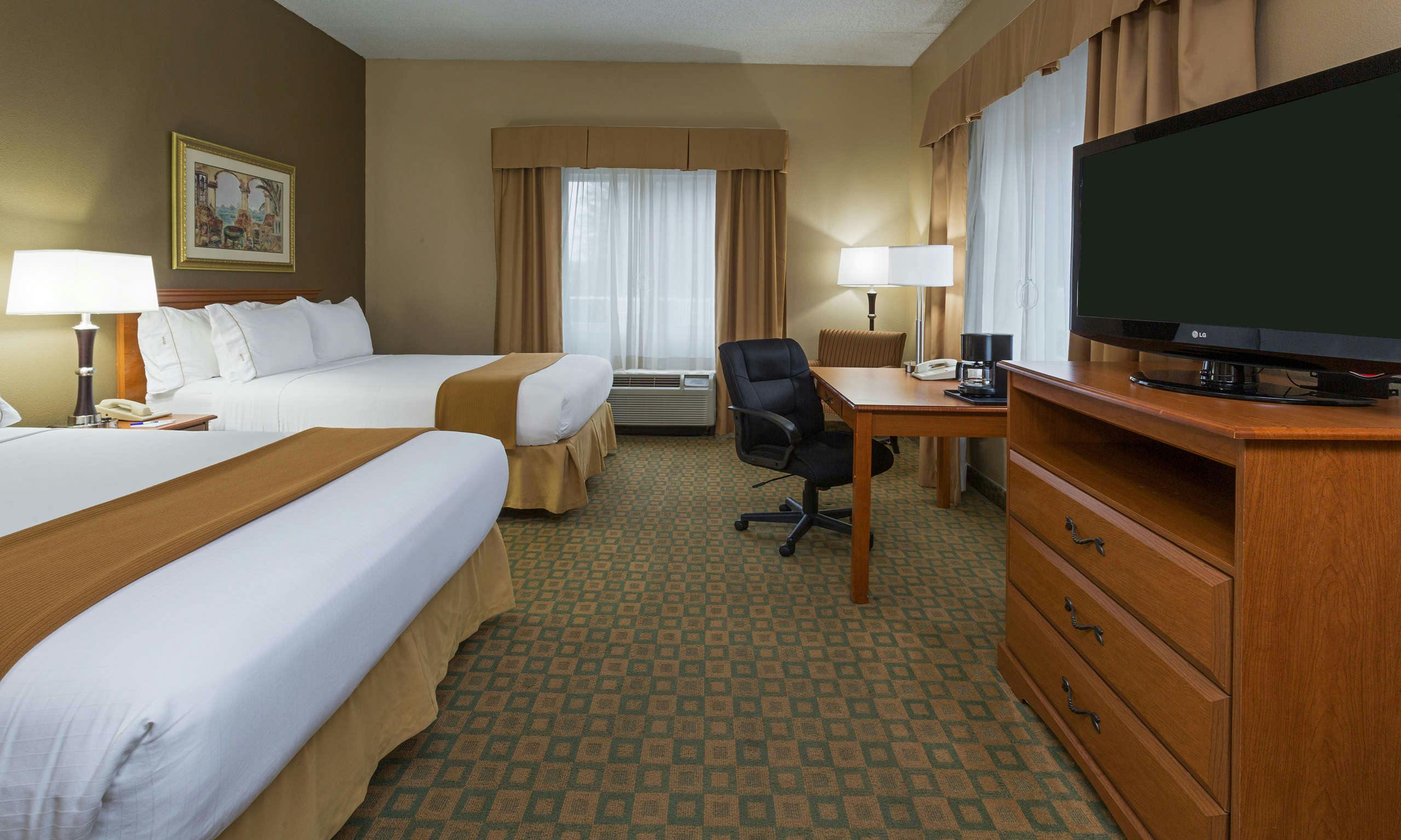Holiday Inn Express Hotel & Suites Tavares