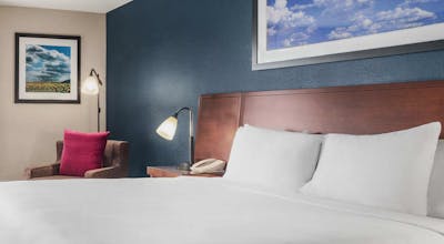 DoubleTree by Hilton Hotel Dallas - DFW Airport North