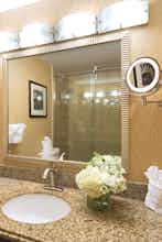 Hotel Crowne Plaza Woburn photo 3