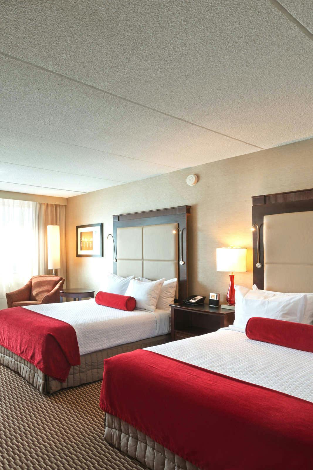 Hotel Crowne Plaza Woburn photo 2