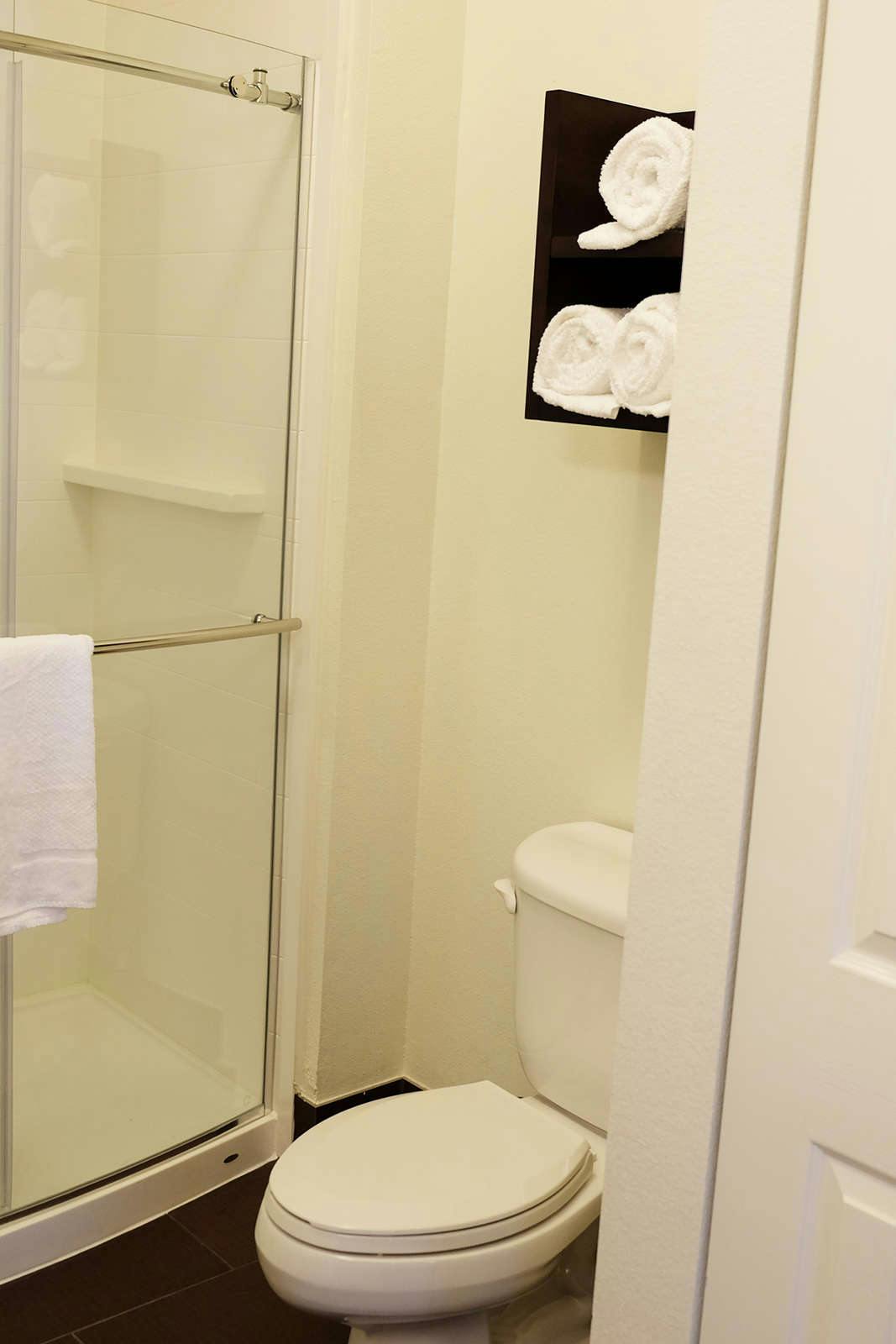 Hotel Staybridge Suites Lake Forest photo 5