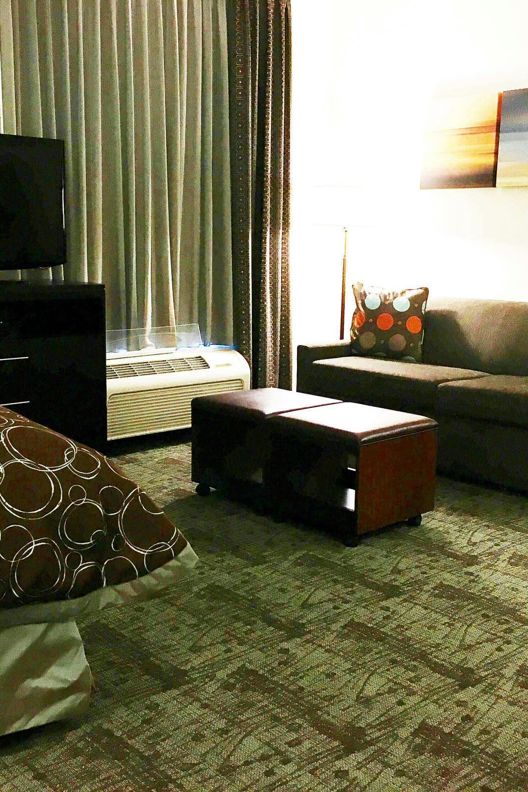 Hotel Staybridge Suites Lake Forest photo 2