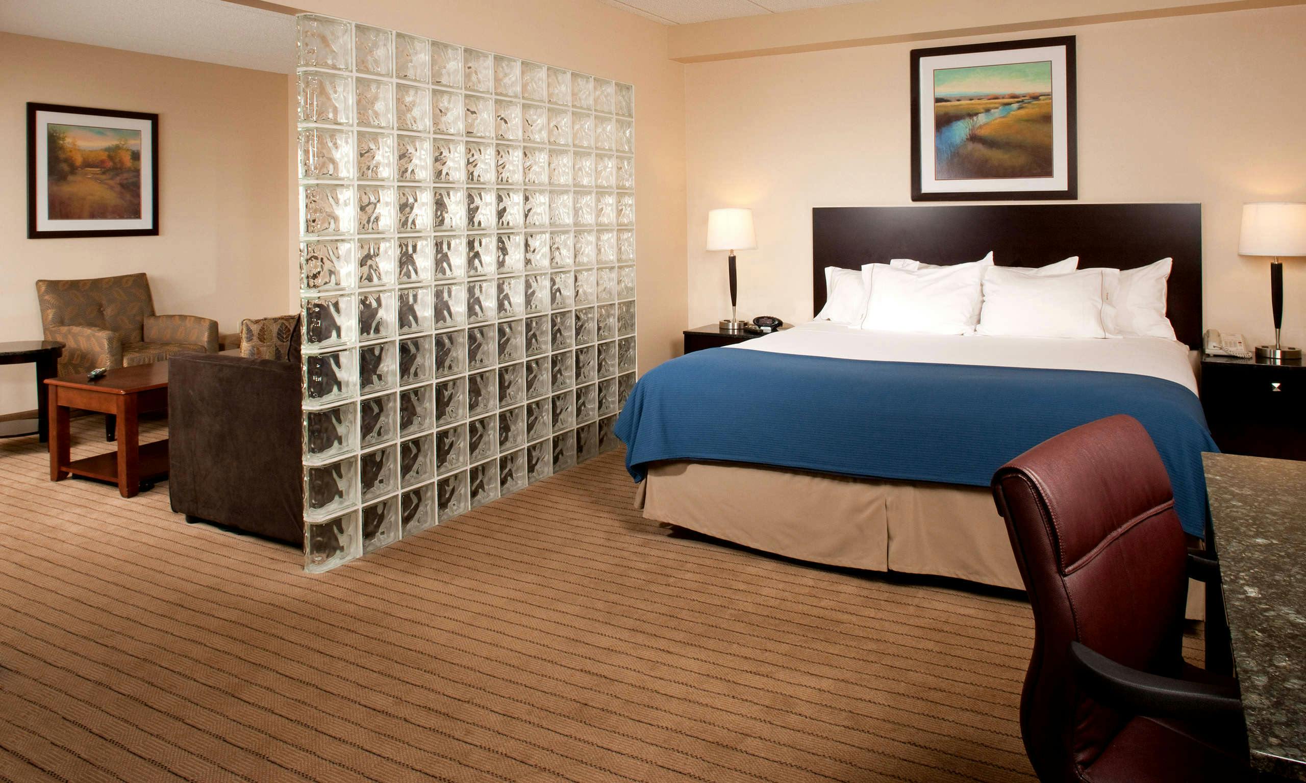 Holiday Inn Express Waltham