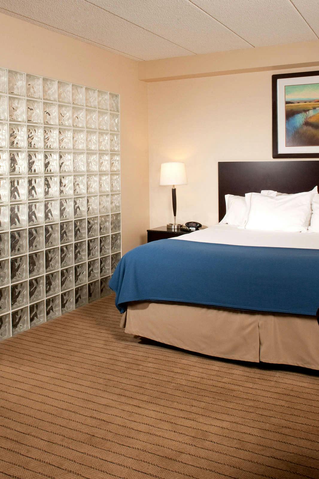 Hotel Holiday Inn Express Waltham photo 3