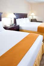 Hotel Holiday Inn Express & Suites Carneys Point - Pennsville, an IHG Hotel photo 2