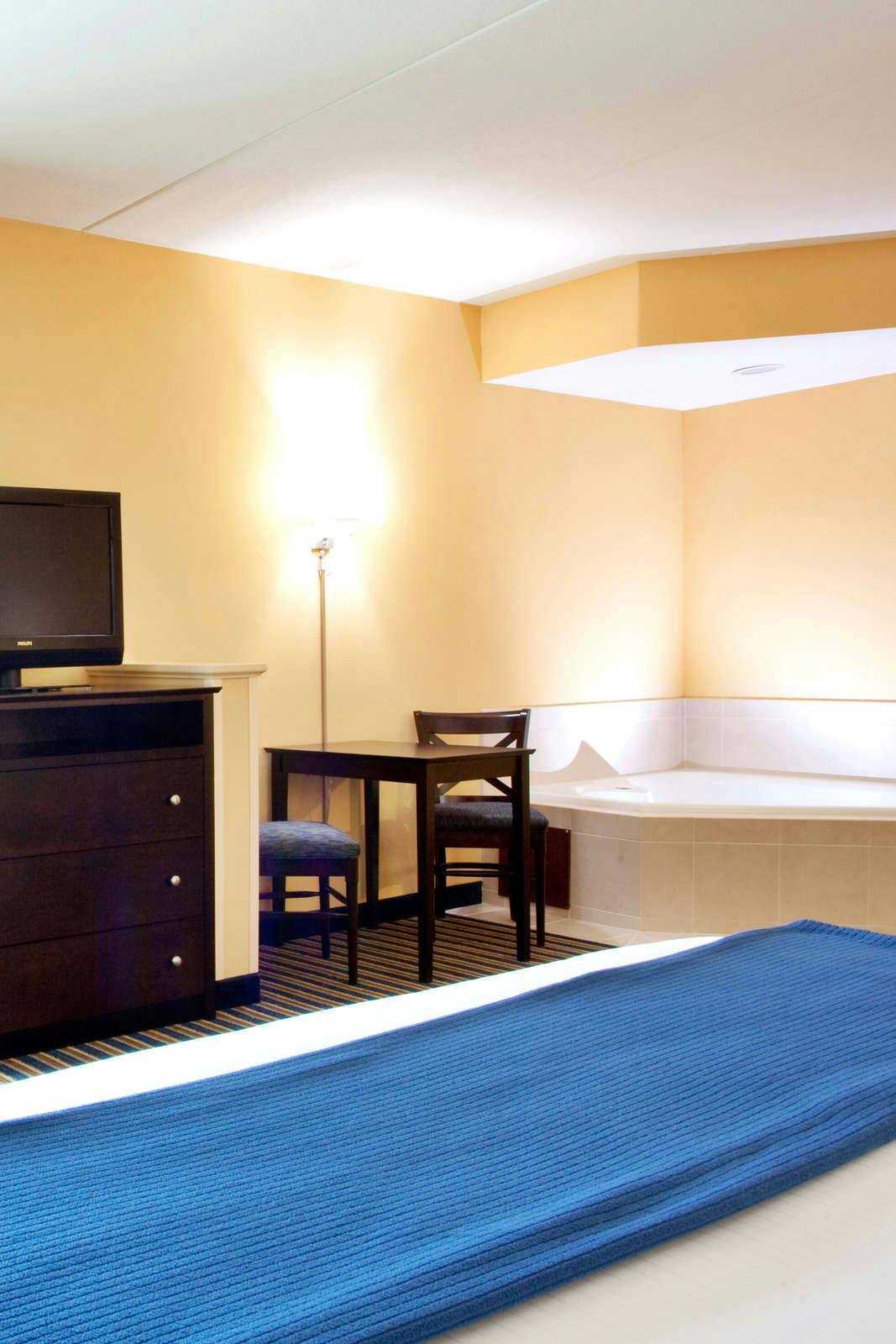 Hotel Holiday Inn Express Hotel & Suites Wilmington Newark photo 4