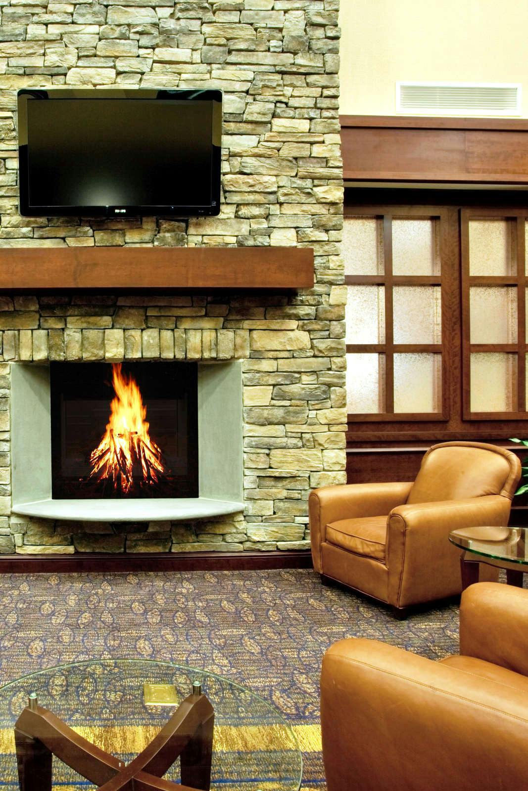 Hotel Holiday Inn Express Hotel & Suites Wilmington Newark photo 1