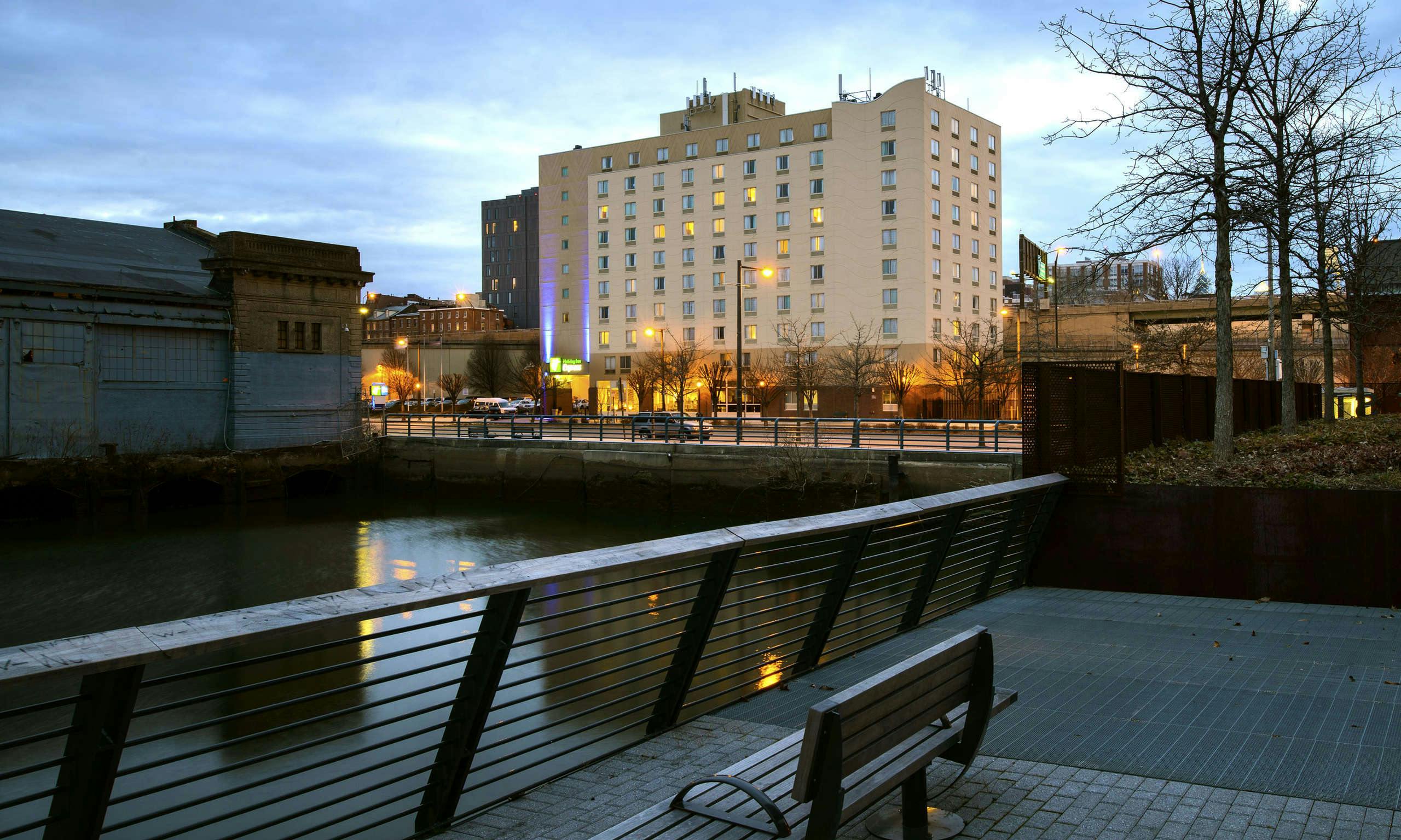 Holiday Inn Express Philadelphia Penn's Landing