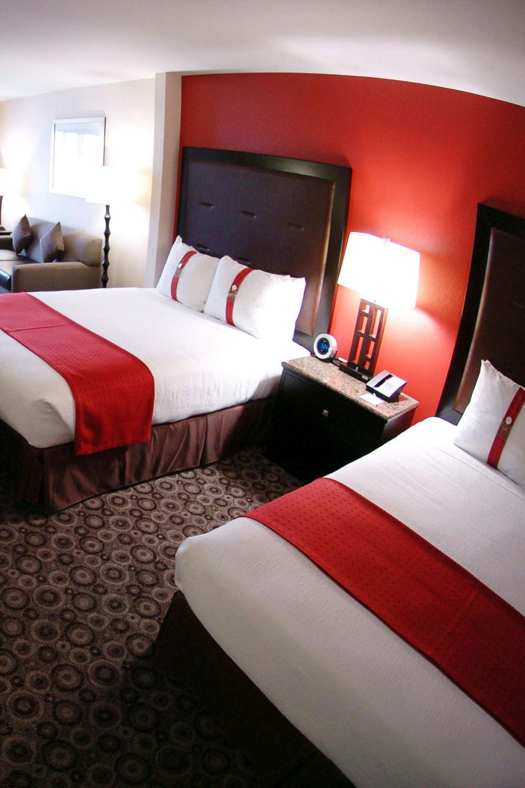 Hotel Holiday Inn Oceanside photo 2