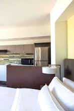 Hotel Element Boston Seaport Hotel photo 2