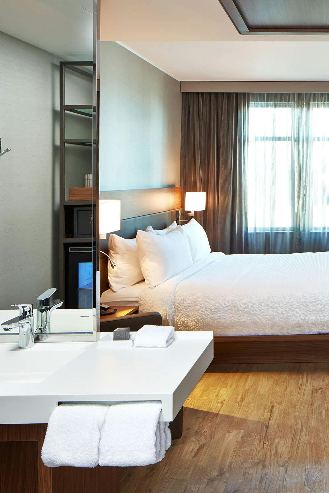 Hotel AC Hotel by Marriott Portland Downtown, OR photo 3