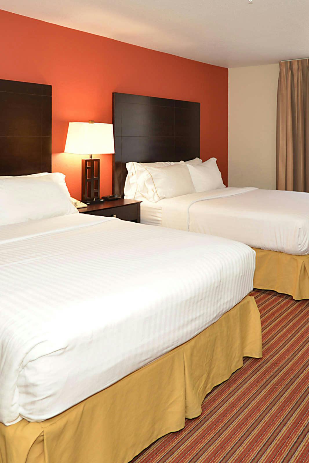 Hotel Holiday Inn Express Hotel & Suites The Villages photo 2
