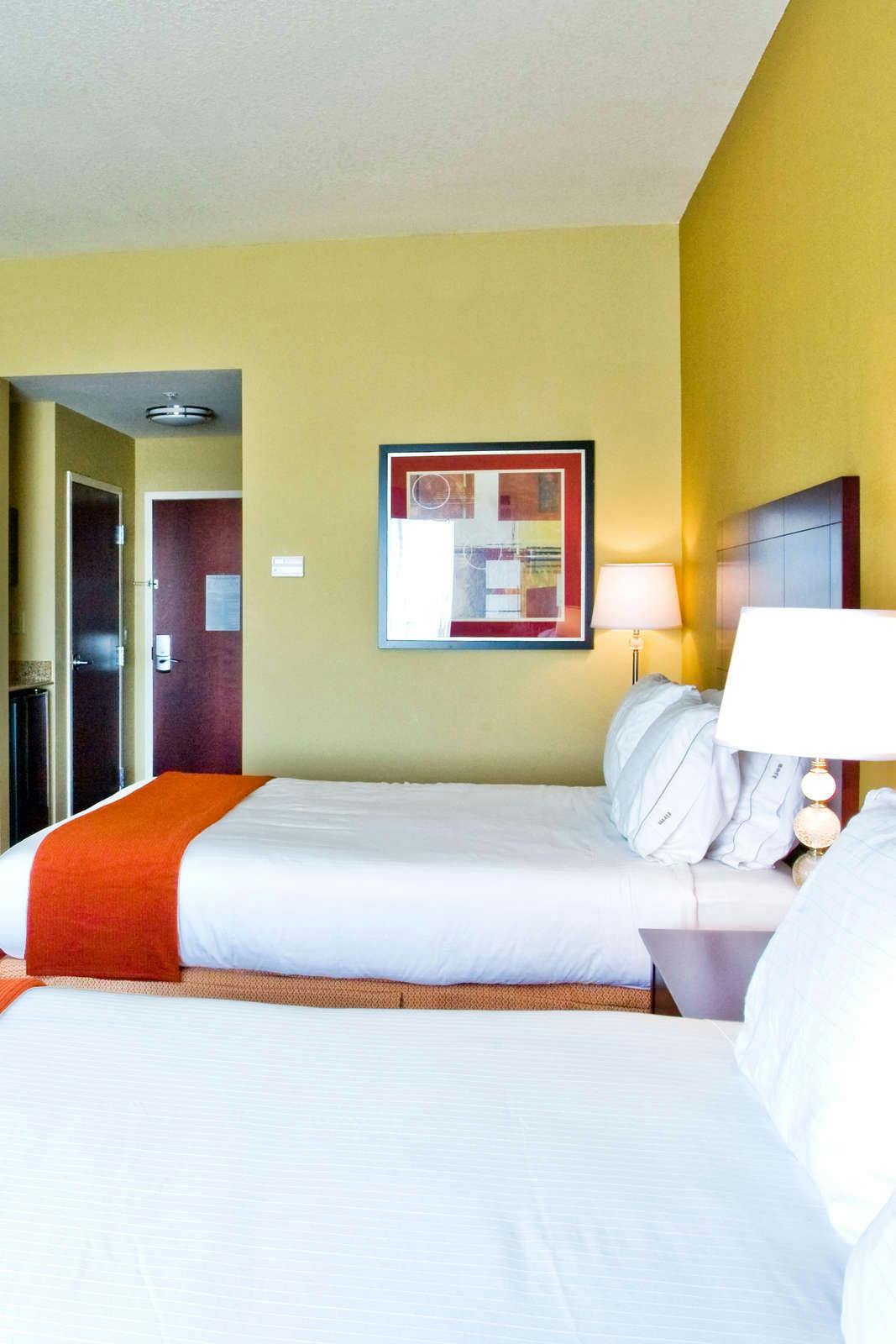 Hotel Holiday Inn Express Hotel & Suites Davenport photo 5