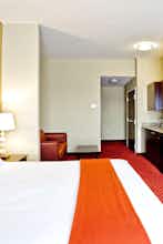 Hotel Holiday Inn Express Hotel & Suites Davenport photo 4