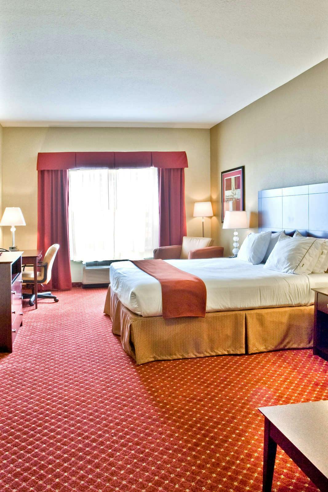 Hotel Holiday Inn Express Hotel & Suites Davenport photo 3