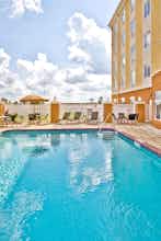Hotel Holiday Inn Express Hotel & Suites Davenport photo 1