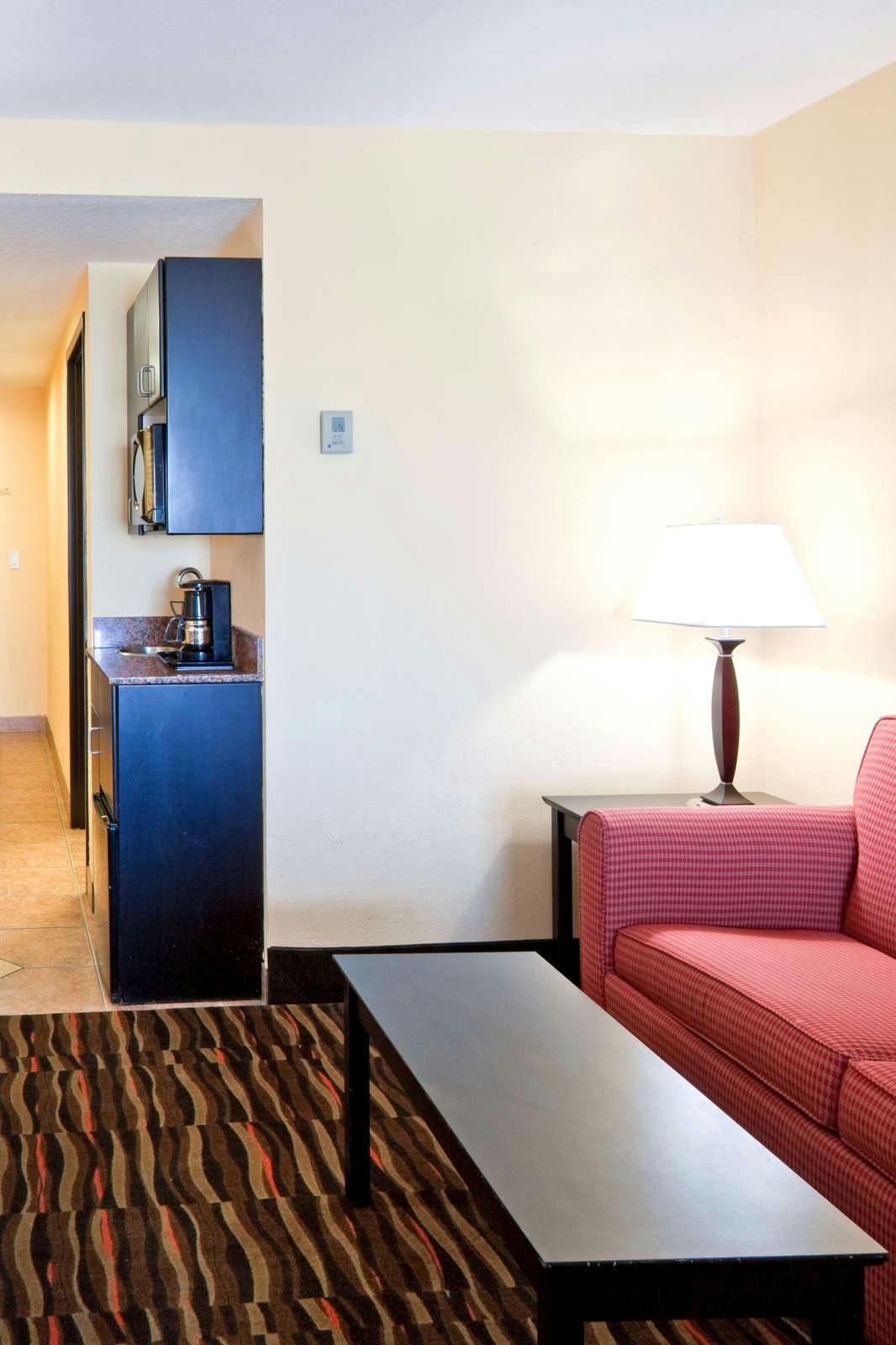 Hotel Holiday Inn Express Hotel & Suites Fort Lauderdale Airport photo 3