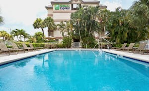 Holiday Inn Express Hotel & Suites Fort Lauderdale Executive Airport