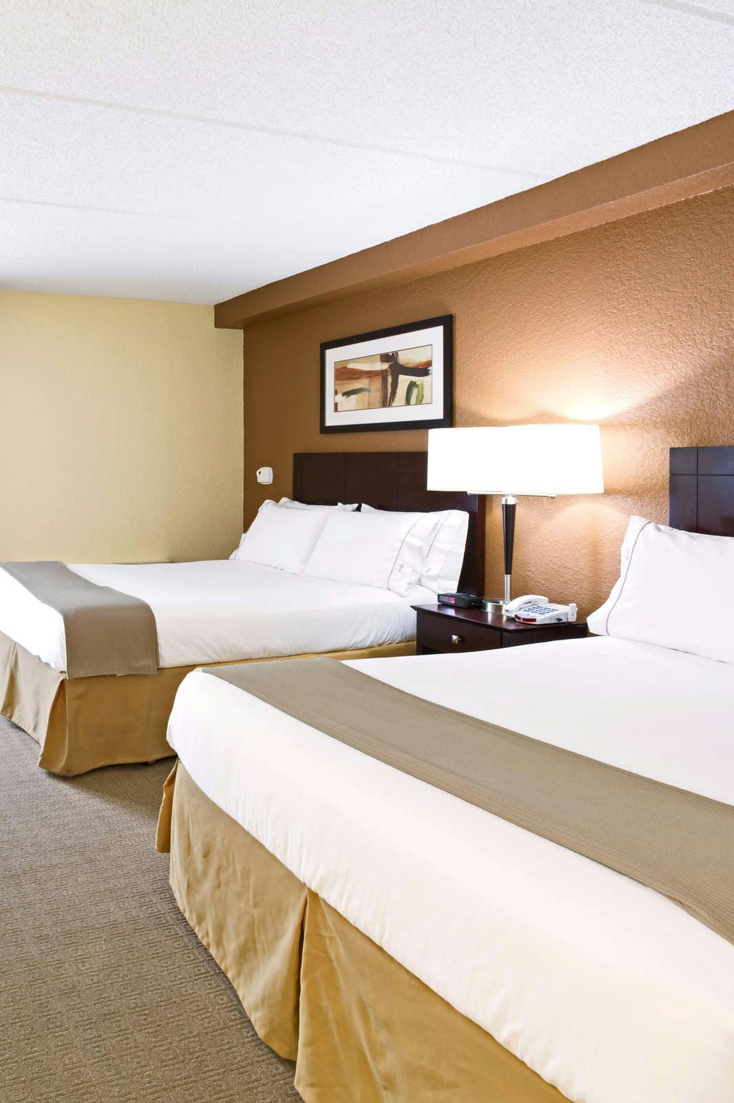 Hotel Holiday Inn Express Hotel & Suites Fort Lauderdale Executive Airport photo 2