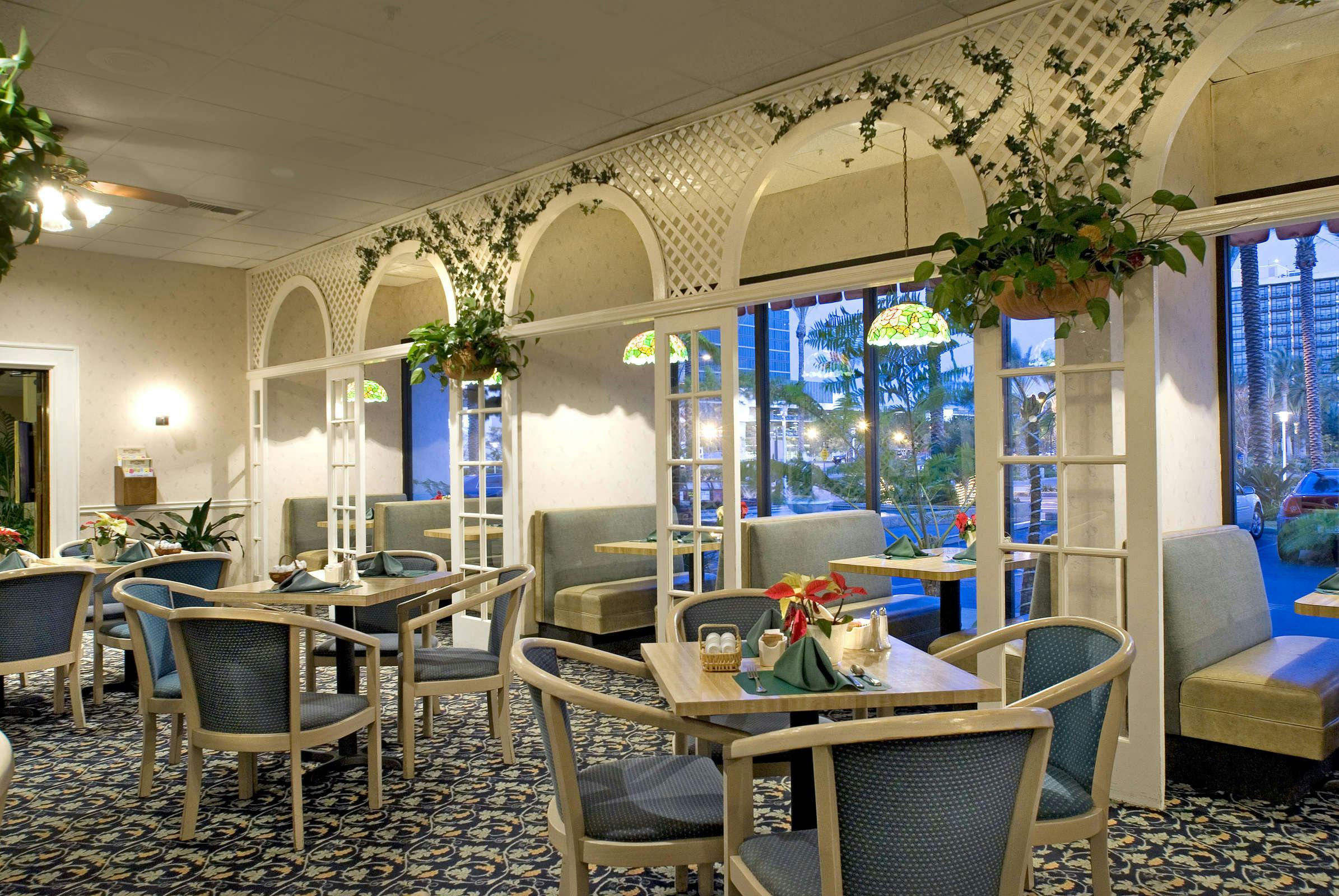 Hotel Clarion Hotel Anaheim Resort photo 3