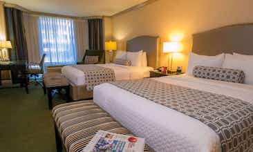 Hotel Crowne Plaza Costa Mesa photo 2