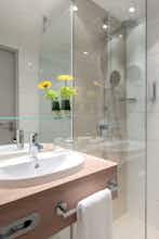 Hotel Essential by Dorint Stuttgart Airport photo 5