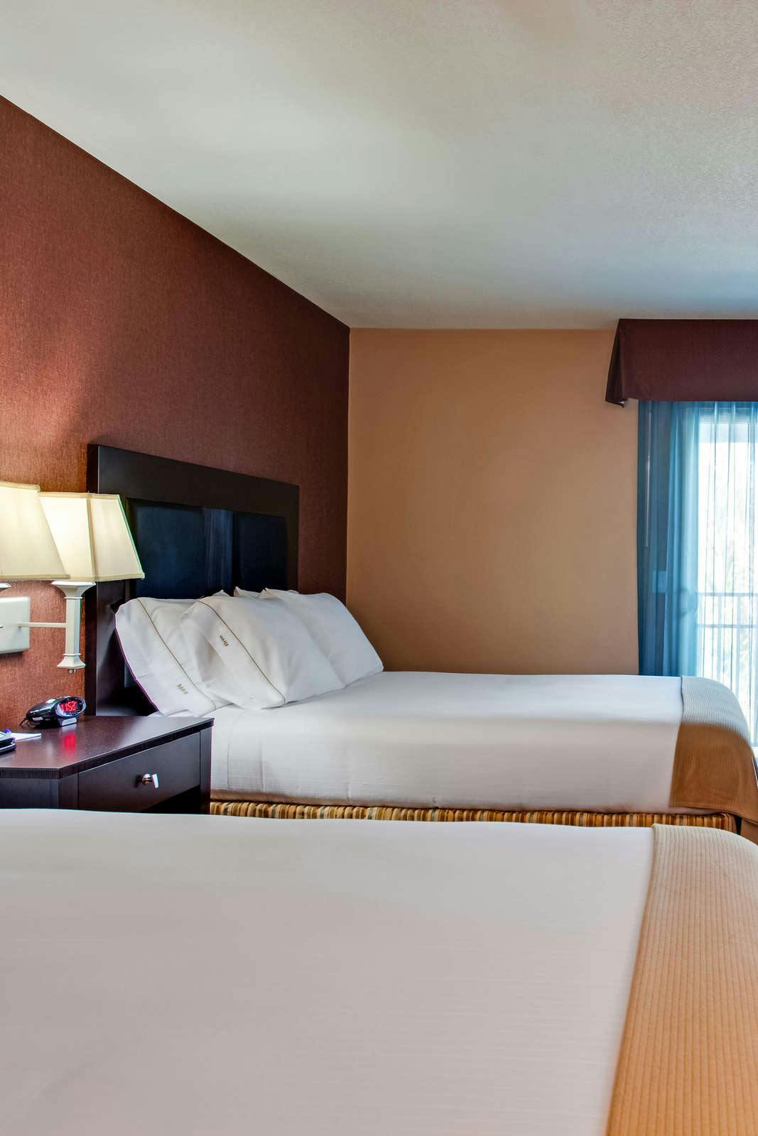 Hotel Holiday Inn Express San Clemente photo 4