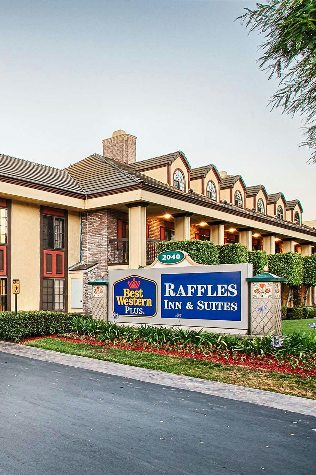 Best Western Plus Raffles Inn Suites Anaheim Hoteltonight - 