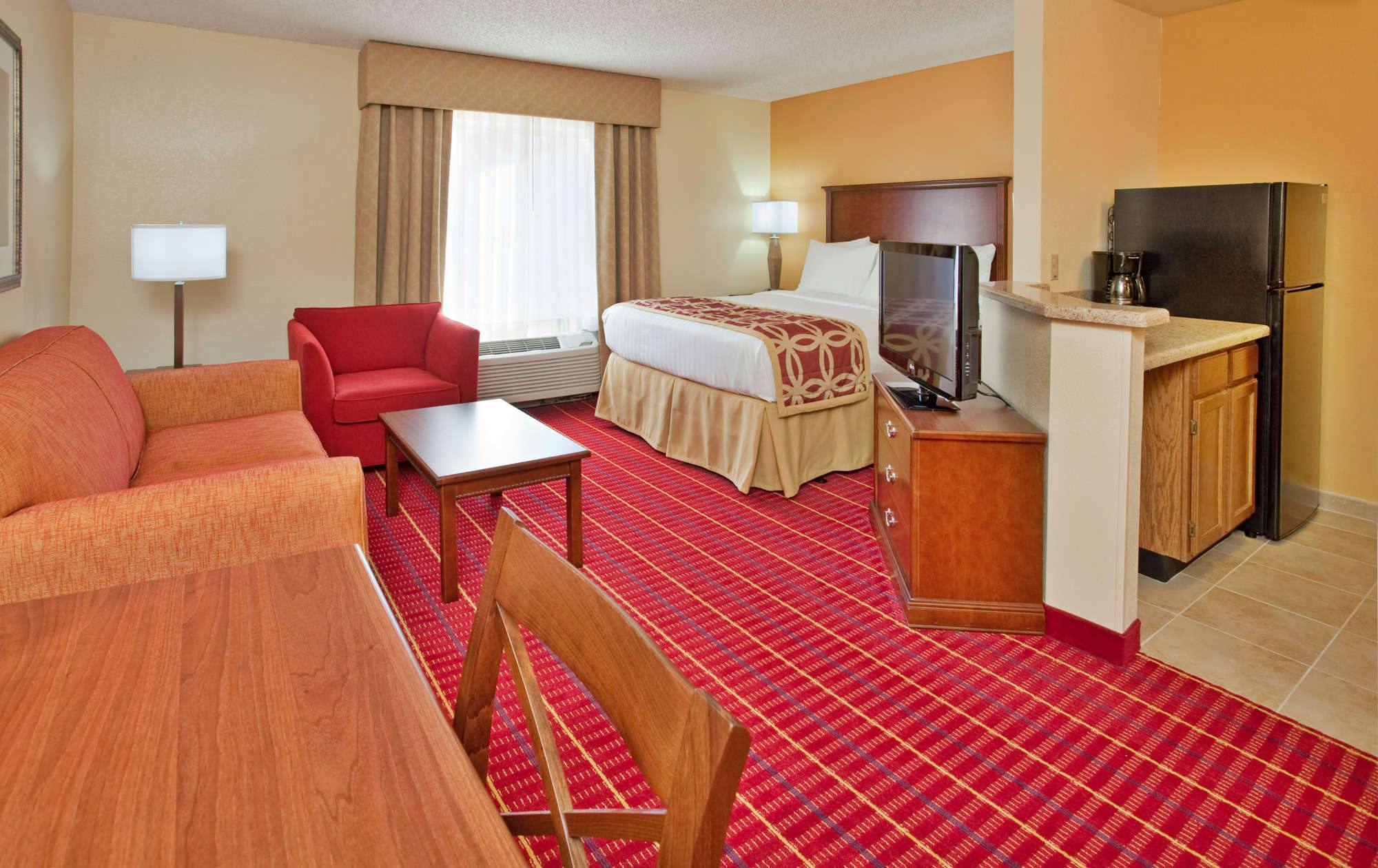 Hotel TownePlace Suites Tempe at Arizona Mills Mall photo 4