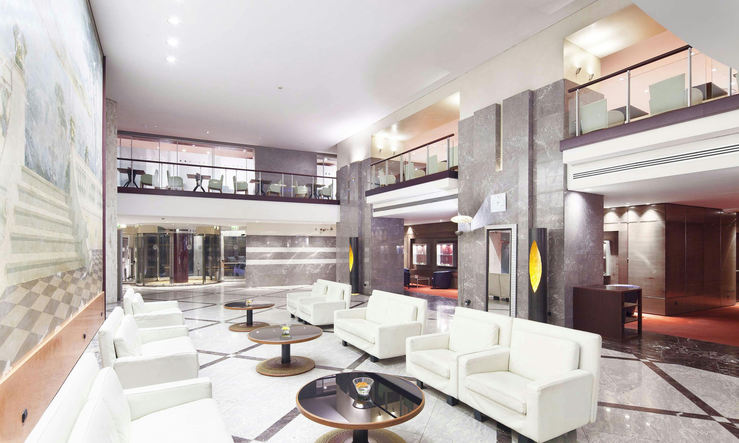 Hotel NH Napoli Panorama photo 3