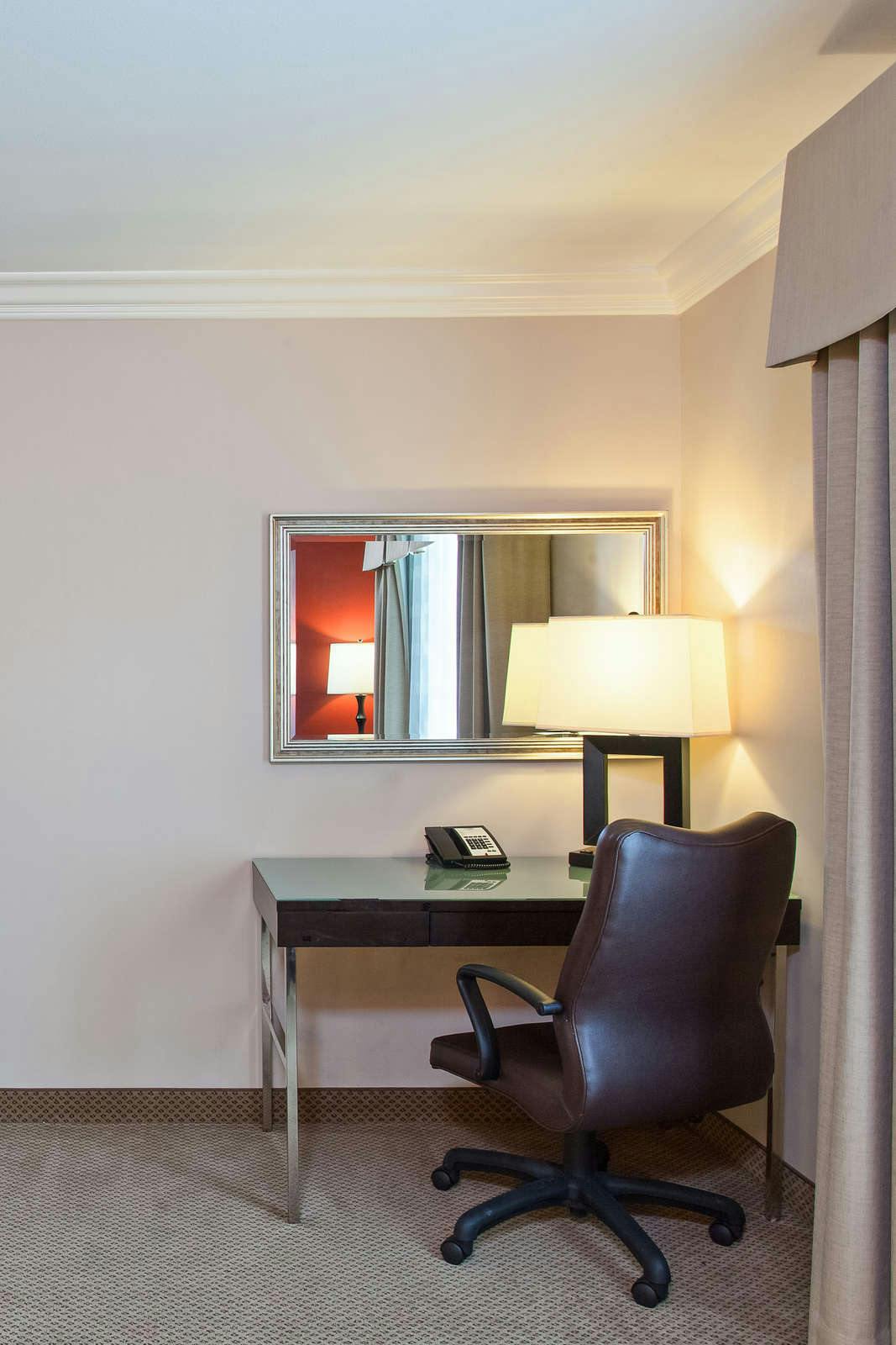 Hotel Holiday Inn Express Hotel & Suites Twentynine Palms photo 5