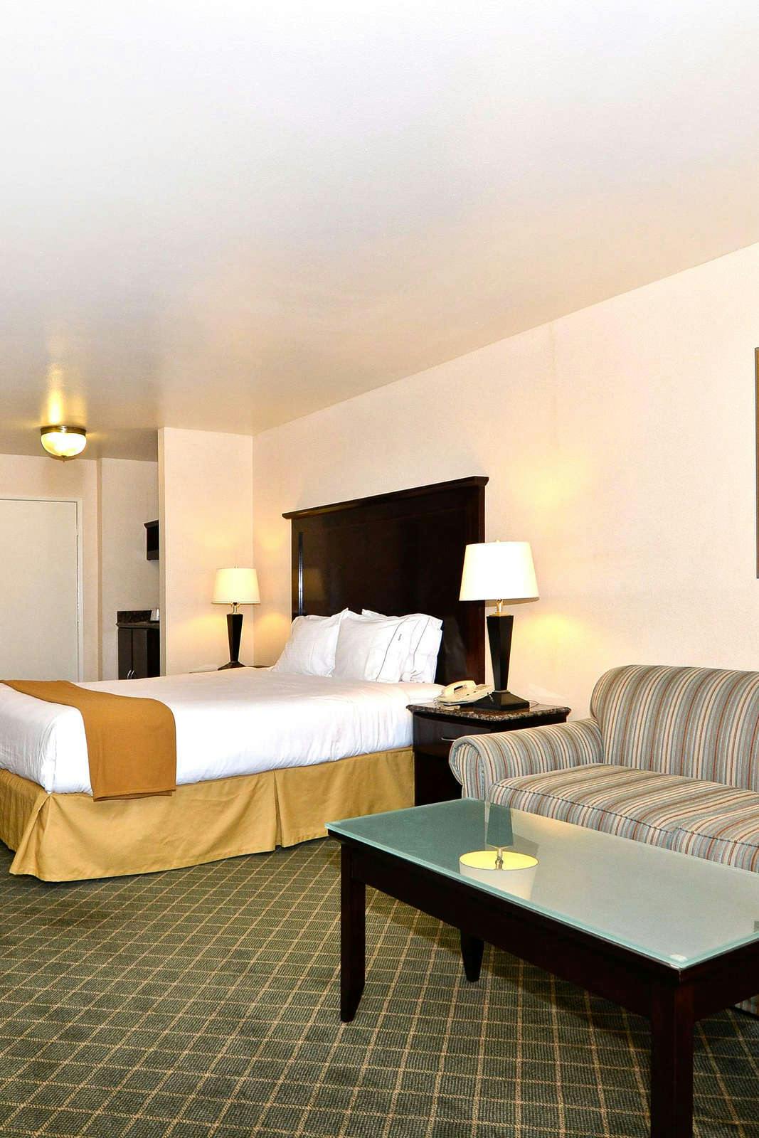 Hotel Holiday Inn Express San Diego Mira Mesa photo 1