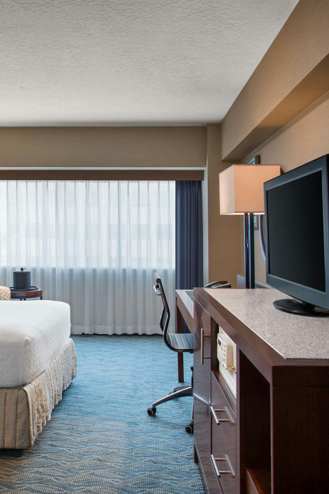 Hotel Crowne Plaza Los Angeles Harbor Hotel photo 4