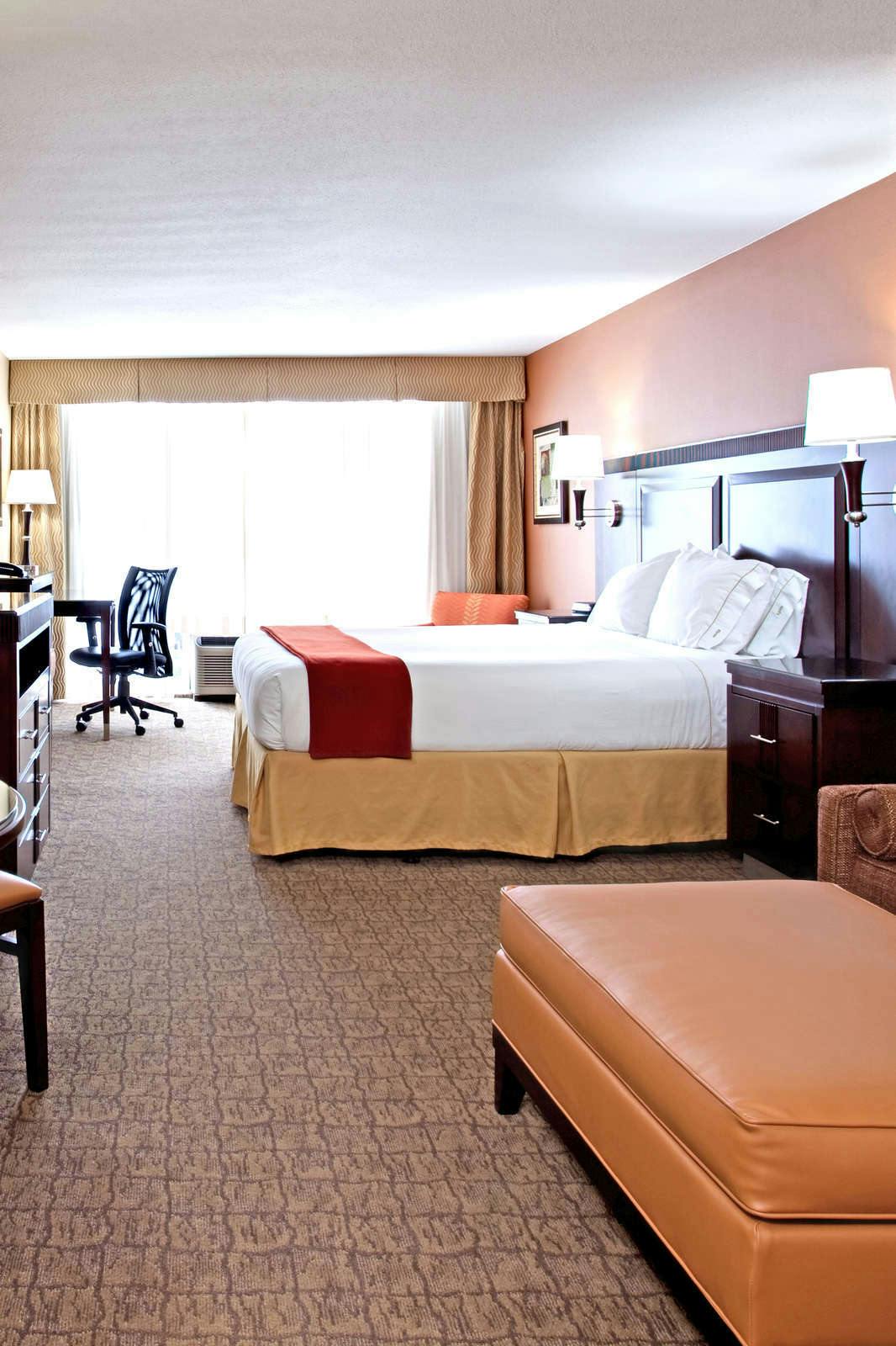 Hotel Holiday Inn Express Hotel & Suites San Diego Sorrento Valley photo 1