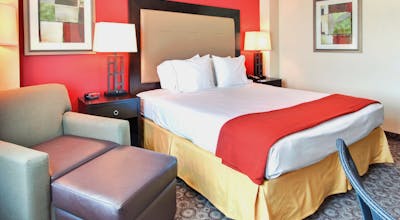 Holiday Inn Express Los Angeles Airport